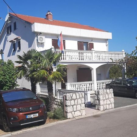 Apartments Rendulic Malinska Exterior foto